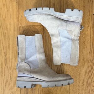 Sam Edelman Beige/Gray Genia Lug Sole Boots